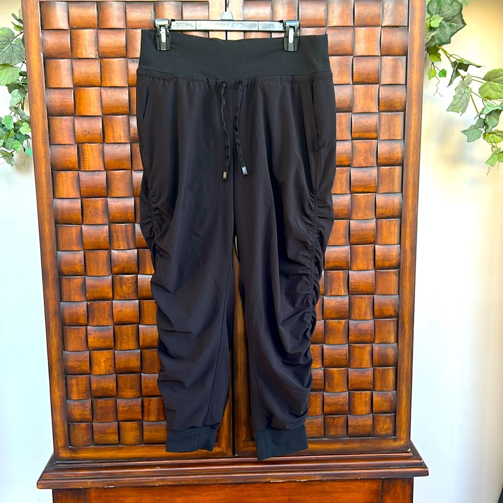 Athleta Attitude lined pant - black